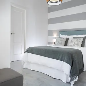 magno-apartments-lvarez-quintero.es-andalucia.com/